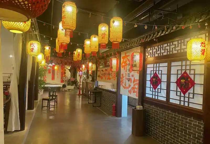 鄭州劇本殺店裝修設計：場景搭建材料選擇與隔音處理要點